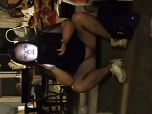 Կիրա Նգուեն էրոտիկ գ ...